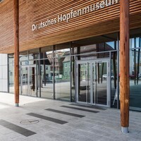 Hopfenmuseum_außen oberbayern 1.jpg