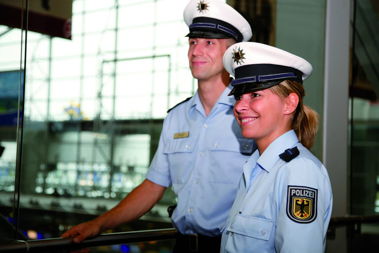 — © Foto: Agentur f. Arbeit IN